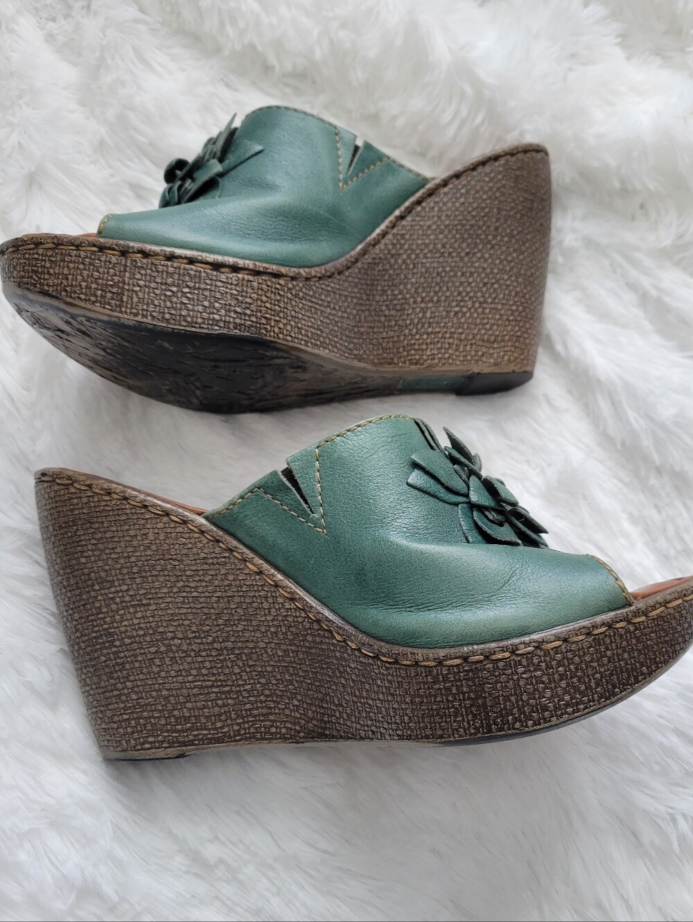 Born, Size 8, Wedge Sandals, Teal, Leather - Picture 3 of 8